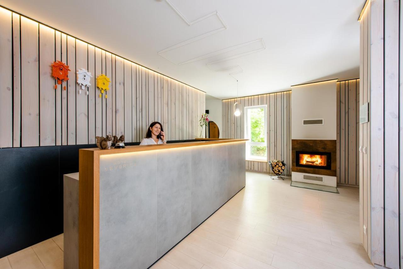 Hotel Veverica Trenčín Eksteriør billede